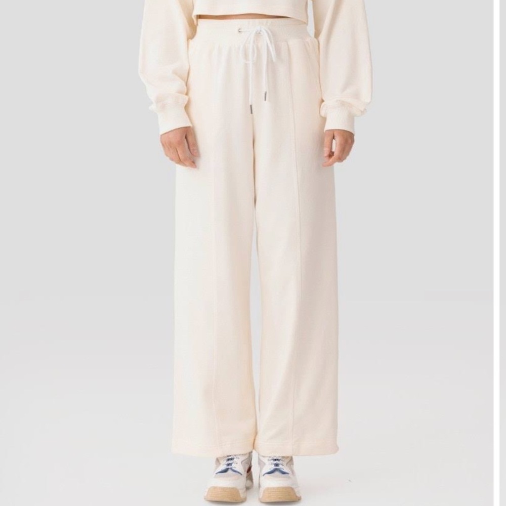NWT The Fifth Label Oatmeal Off White Wide Straight Leg Sweatpants Womens 6